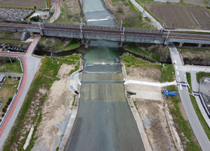 令和５年　宇曽川幹線水路取水施設改修工事
