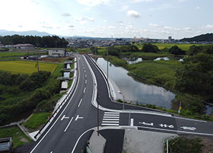 令和６年　八日市五箇荘線補助道路整備工事