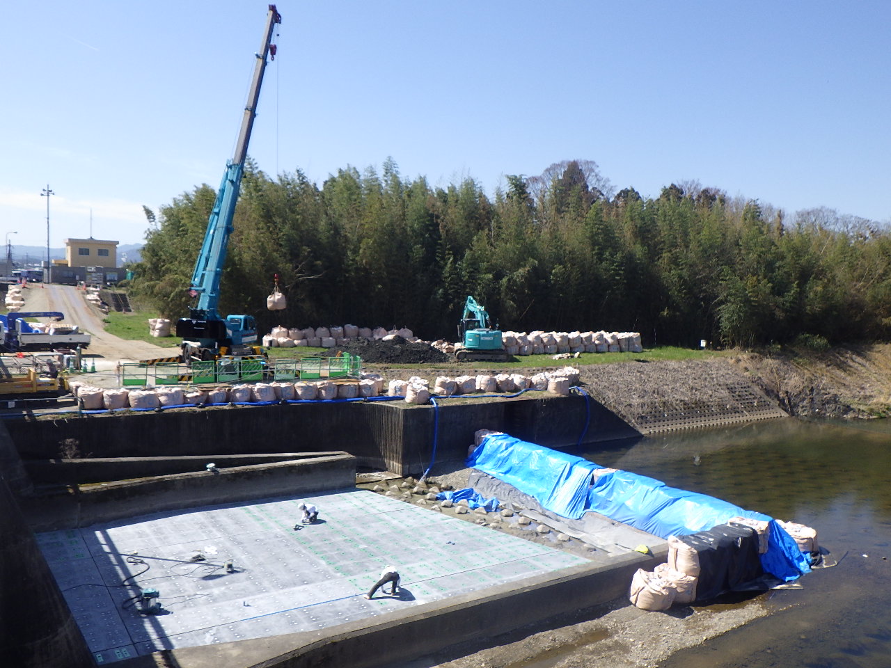 日野川地区 名神日野川頭首工整備第3工事・メイン５
