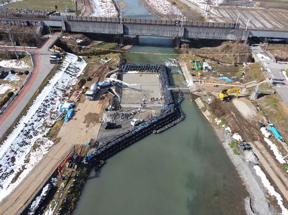 令和５年　宇曽川幹線水路取水施設改修工事・メイン５