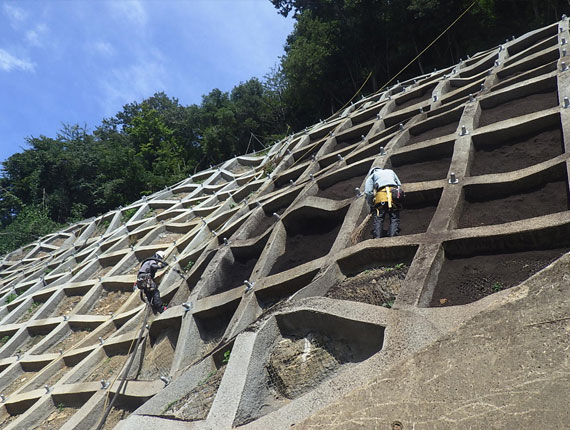 葛籠尾崎大浦線（法面Ａ205）補助道路修繕工事・メイン２