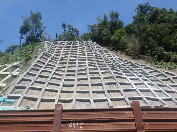 葛籠尾崎大浦線（法面Ａ013）補助道路修繕工事・メイン３