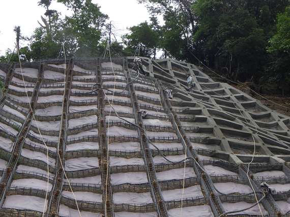 葛籠尾崎大浦線（法面Ａ013）補助道路修繕工事・メイン６